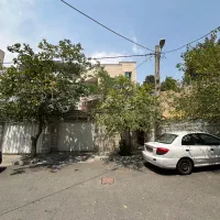 فروش ملک ۱۶۰ متری دو طبقه مناسب سکونت و ساخت وساز|فروش زمین و ملک کلنگی|تهران, شهرک گلها|دیوار