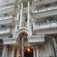 180-متر-سه-خواب-تاپ-لوکیشن-پاسداران-کمیاب