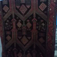 یک عدد فرش سنتی