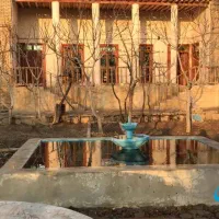 سرایدار و مهمان دار