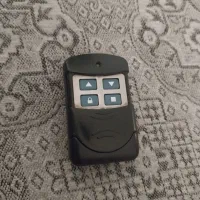 این ریموت رو پیدا کردم اگه واسه کسی هست بیاد ببره