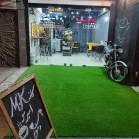 واگذاری کامل کافه در زیتون‌ خیابان کمیل