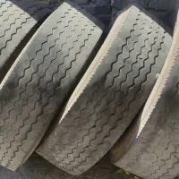 لاستیک 315 بارز|قطعات یدکی و لوازم جانبی|شیراز, قلعه نو|دیوار