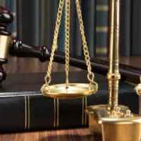 وکیل دادگستری