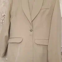 لباس زنانه .کت و شلوار و روسری