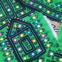 لباس بچگانه