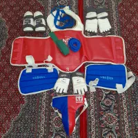 وسایل و لباس تکواندو