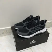 کتونی اورجینال آدیداسAdidasاصل ویتنام به ضمانت.س44|کیف، کفش، کمربند|تهران, بریانک|دیوار