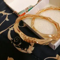 النگو ژوپینگ. رنگ ثابت