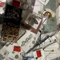 بدلیجات و اکسسوری  زیر قیمت بدلیل جمع شدن مغازه|زیورآلات و اکسسوری|اندیشه, اندیشه فاز ۱|دیوار