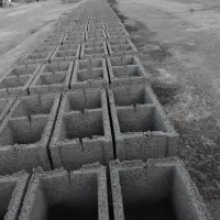 کارگربلوکه بلوک سیمانی