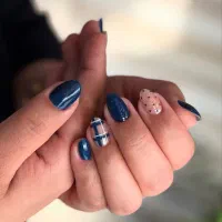 خدمات ناخن با ٪۵۰ تخفیف ویژه