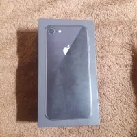 آیفون ۸ ریجستر شده باتری ۸۲ درصد فابریک دارای جعبه|موبایل|ابهر, |دیوار