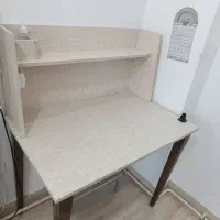 میز مطالعه و تحریر