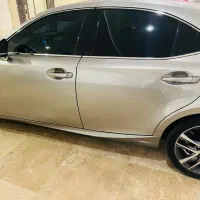 خودرو لکسوس is300 مدل 2018