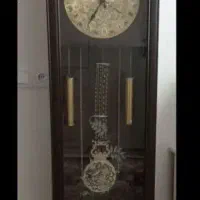 ساعت  چوبی ایستاده