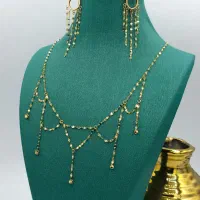 گردنبند و گوشواره طلا