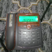 تلفن رومیزی