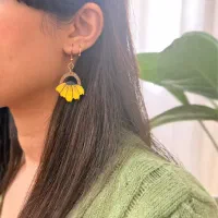 گوشواره و زیورآلات دستساز چوبی