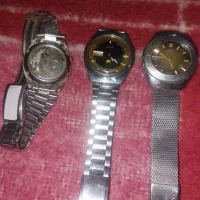 سه عدد ساعت