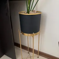 استند گل با گلدان