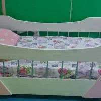 تخت خواب کودک استفاده نشده