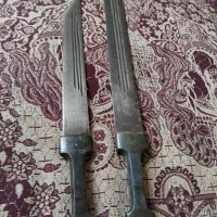 دوعدد چاقو بزرگ