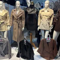 فروشنده مانتو