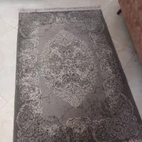 قالیچه یک دریک ونیم ودوعددپادری شبیه ب هم