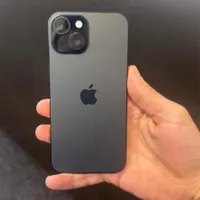 اپل iPhone 15 با حافظهٔ ۱۲۸ گیگابایت