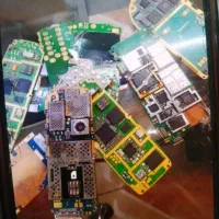 تخصصی(خریدار)برد گوشی و گوشی سوخته بردسبزکامپبوتری