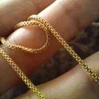 زنجیر طلا بسیار محکم و مقاوم به وزن 4.8 گرم