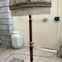 اباژور نور ‌روشنایی ایستاده