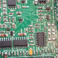 جذب نیروی کار خانم علاقه مند به الکترونیک