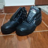 کفش ایمنی نو و آکبند|کیف، کفش، کمربند|اردبیل, |دیوار