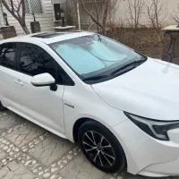 تویوتا لوین هیبرید 1800