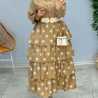 آموزش خیاطی و جواهر دوزی در مهرگان