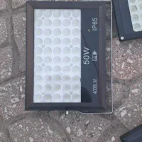 پرژکتور ۵۰ وات آروشا|لامپ و چراغ|محمدشهر, همایون ویلا|دیوار