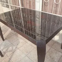 میز ناهارخوری شیک وزیبا با نمایه بی نظیرفروشی فوری