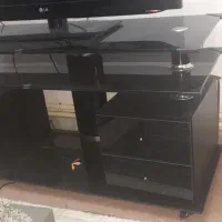 میز تلوزیون شیشه ای