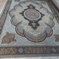 یک فرش ۱۲ متری ،یک فرش ۹ متری و یک  فرش راهرو