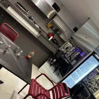 نیرو کار در رستوران کافه باشگاه