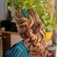 رنگ مو،لایت،کوتاهی،اصلاح،خدمات آرایشگری مدت محدود