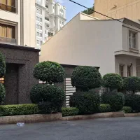 متخصص باغچه گلدون وهرسکاری سم پاشی ورسیدگی گیاهان