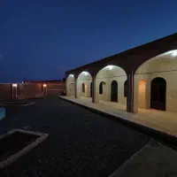 اقامتگاه دیار آفتاب|اجارهٔ کوتاه‌مدت ویلا و باغ|کویرات, |دیوار