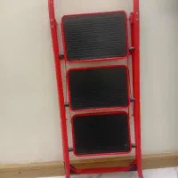 نرده بان تاشو سه پایه