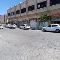 مغازه ۳۸ متری بر اصلی پرند / دور میدان