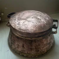 دیگ و کفگیر مسی