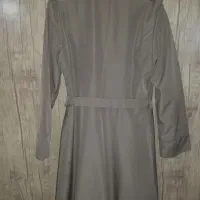 یک پالتو پاییزی