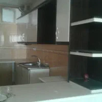 طبقه دوم اول راهنمایی 10حاشیه خیابان